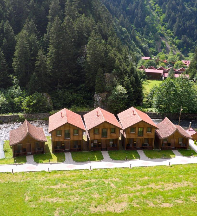 Raha Villa Bungalow Uzungöl Esterno foto