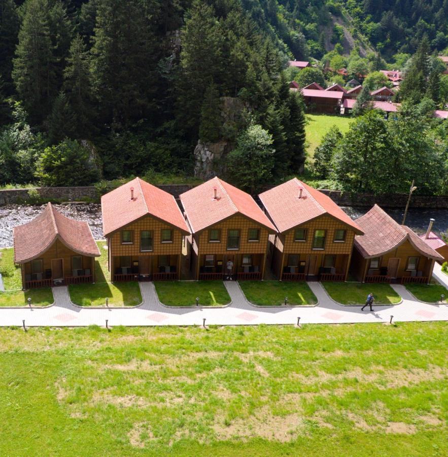 Raha Villa Bungalow Uzungöl Esterno foto